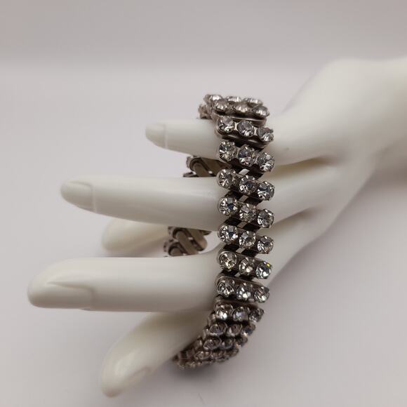 Vintage 1950s Clear Pronged Rhinestone Expansion Bracelet - Made in Japan - Picture 9 of 11